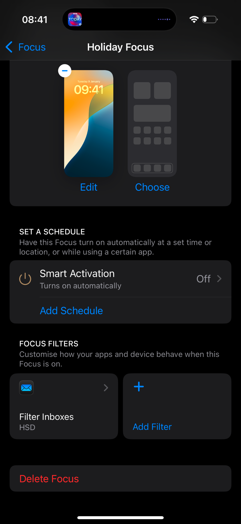 Holiday Focus notification and app settings on iPhone
